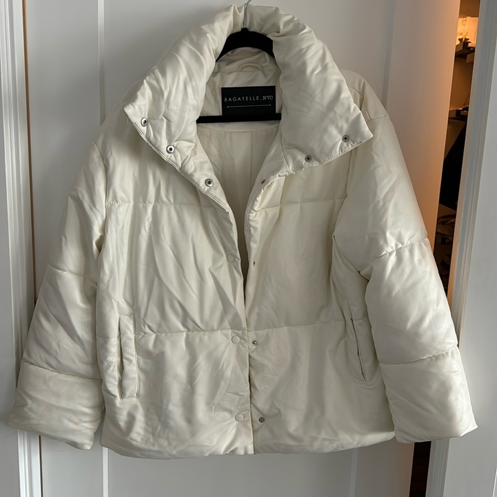 White puff jacket